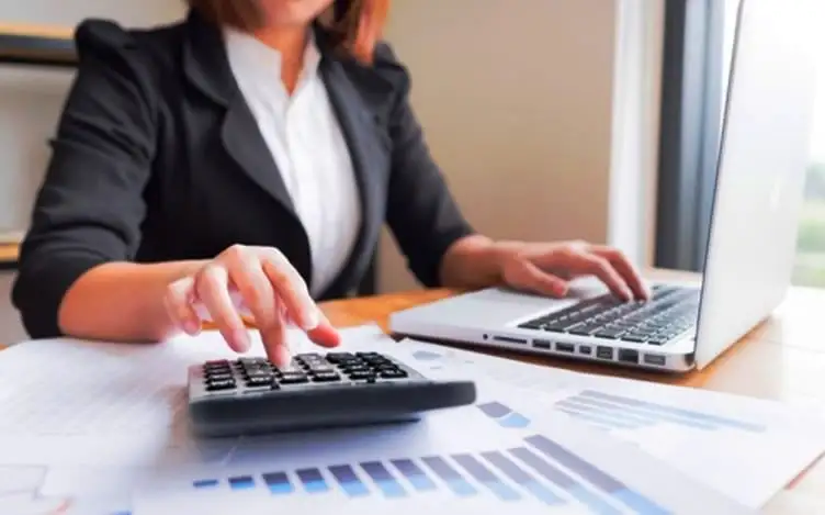 Beneficios de contratar un Contador para nuestra Empresa